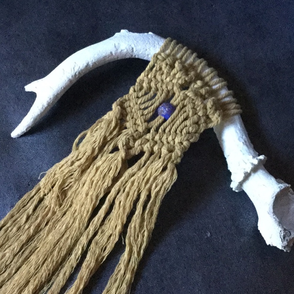 Artisan Macrame bohemian deer antler boho Coachella cowgirl art Mother Nature - Picture 5 of 10